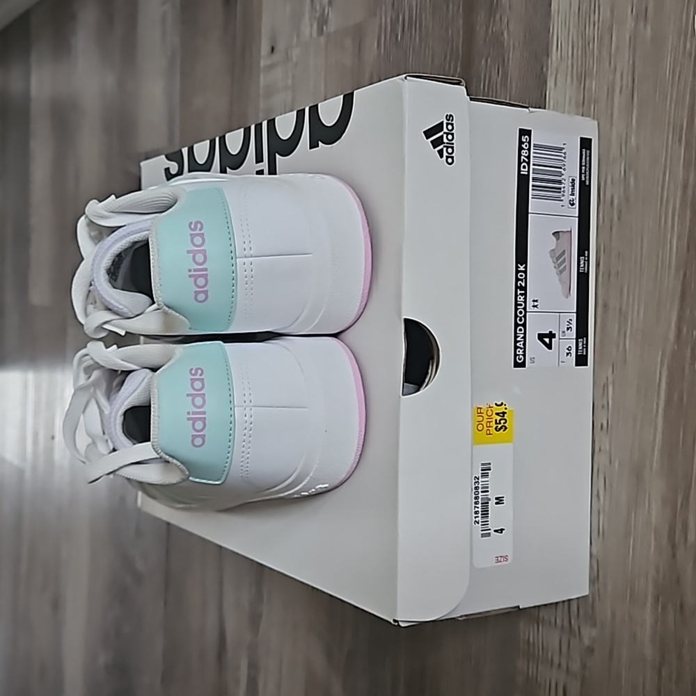 Adidas - Picture 8 of 8